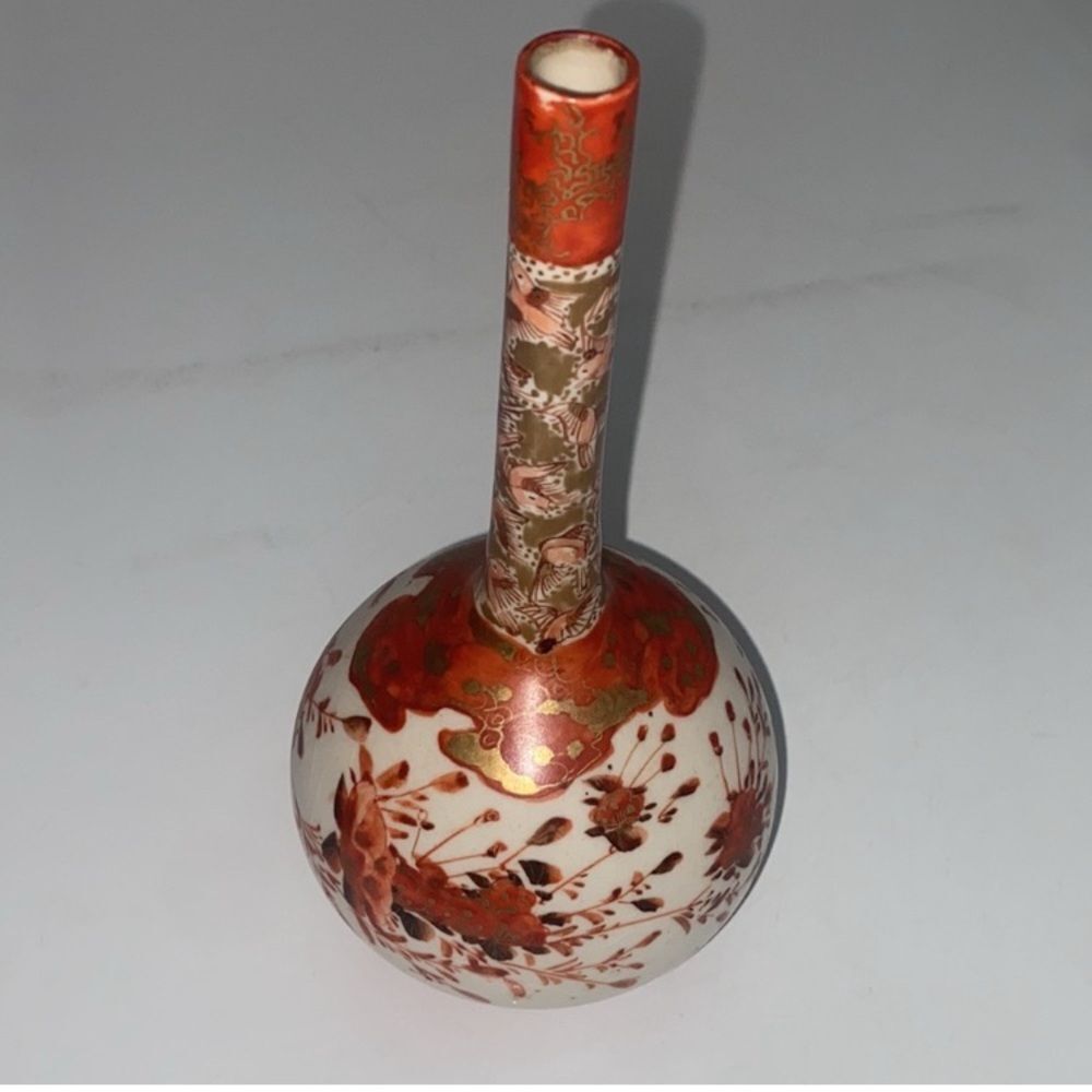 Antique Meiji Kutani Artistic Floral Ceramic Vase with Tall Neck